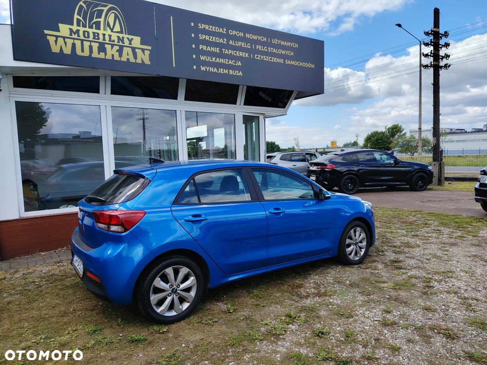 Kia Rio - 2
