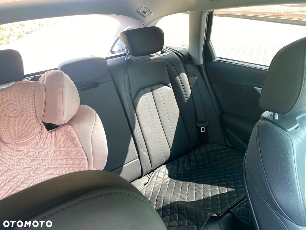 Audi A4 Avant 40 TDI S tronic advanced - 23
