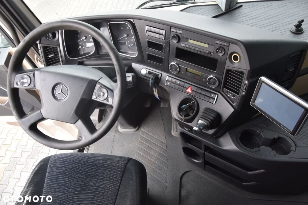 Mercedes-Benz Actros - 20