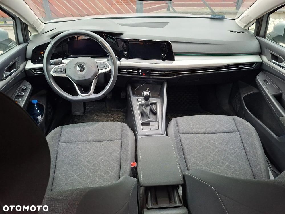 Volkswagen Golf - 18