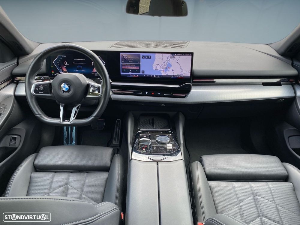 BMW 520 d Pack Desportivo M - 4