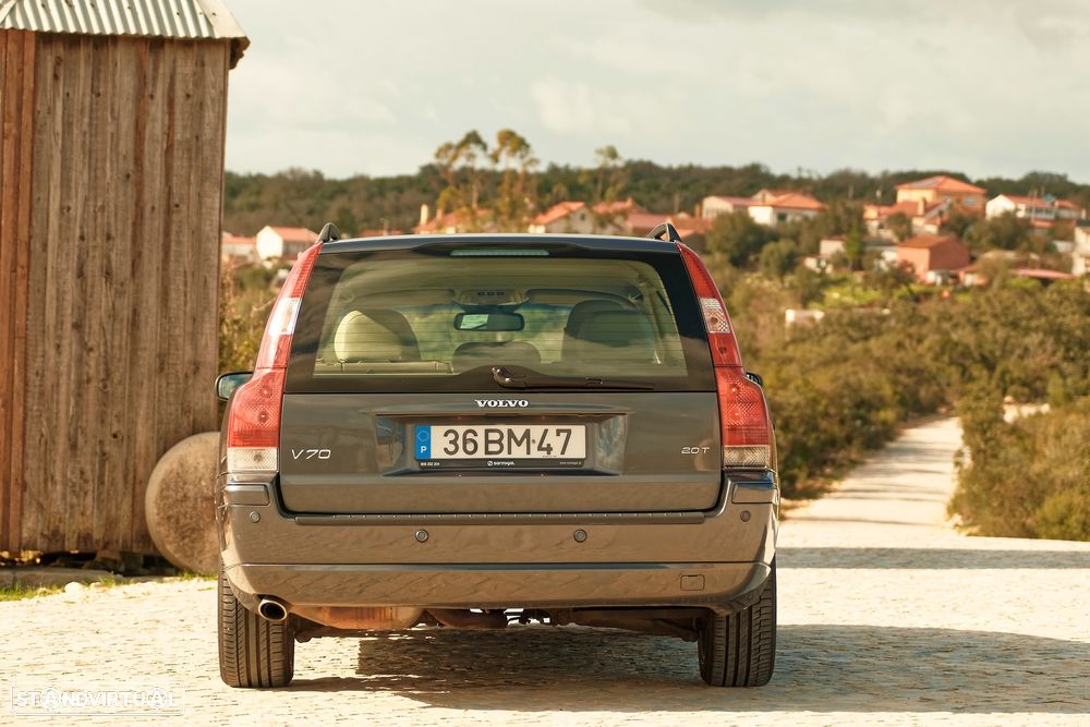 Volvo V70 2.0 T Nivel 2 - 11