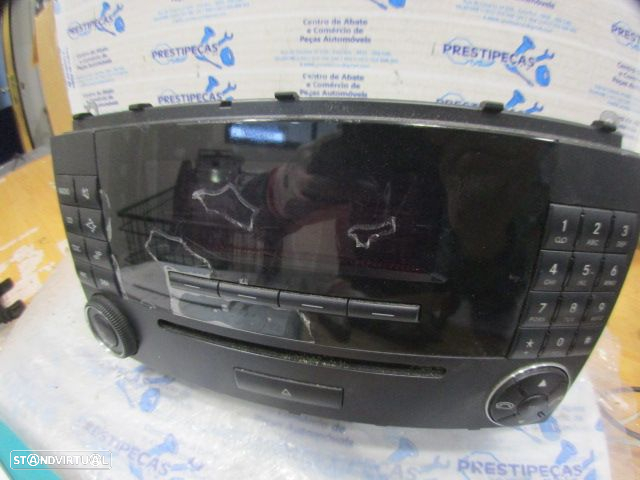 Radios A2098206589 MERCEDES CLK 2 CABRIOLET W209 FASE 2 2007 3.0CDI  225CV 2P CINZA ORIGINAL MF2740 Danificado - 2