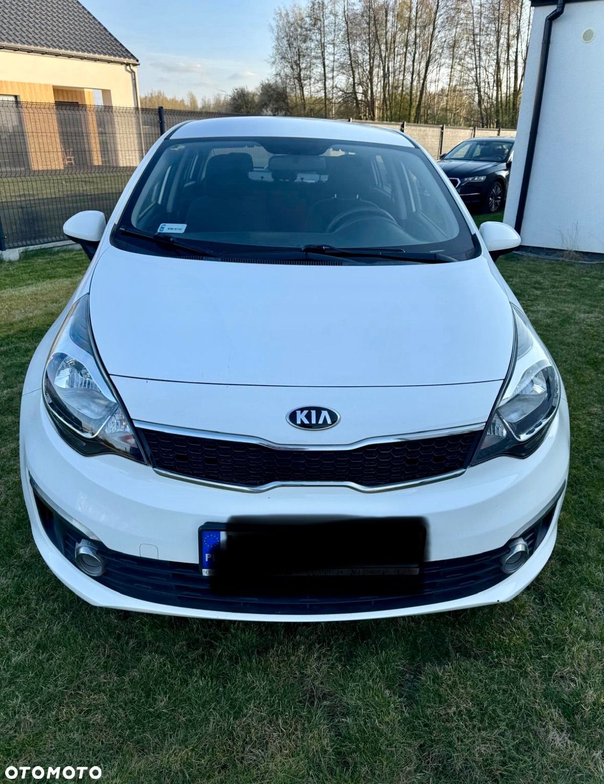 Kia Rio 1.2 L - 1