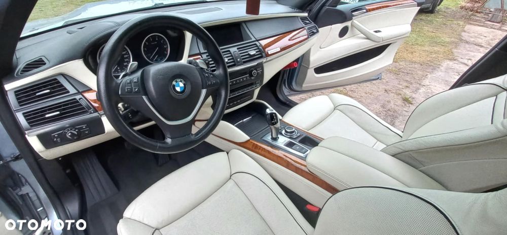 BMW X6 - 11