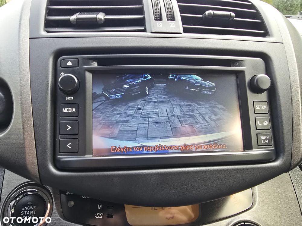 Toyota RAV4 2.0 VVT-i Premium - 29