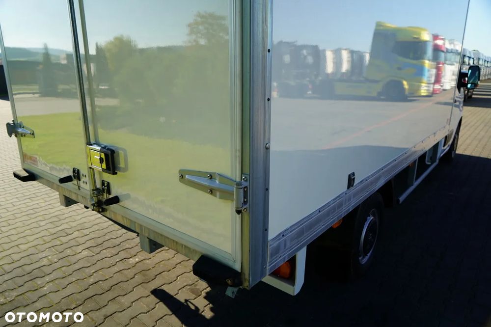 Renault MASTER / KONTENER - 4,25 M / SPROWADZONY / EURO 6 - 19