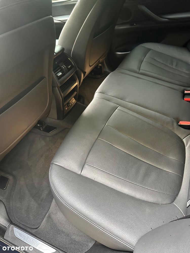 BMW X5 xDrive35i - 13