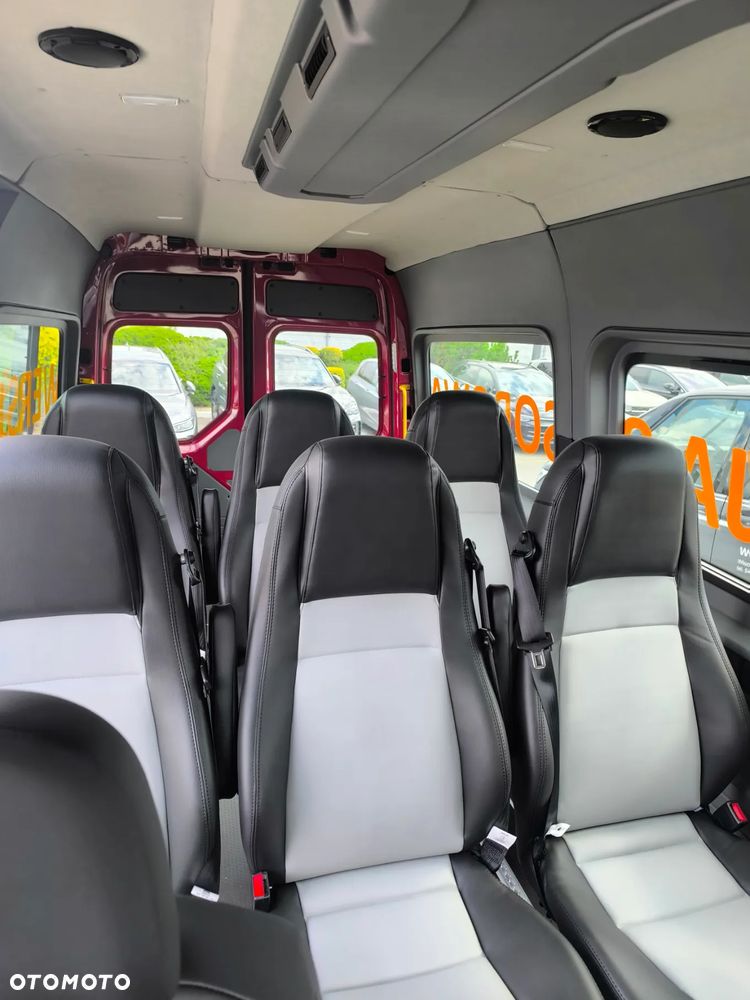 Volkswagen CRAFTER Straż Pożarna - 6