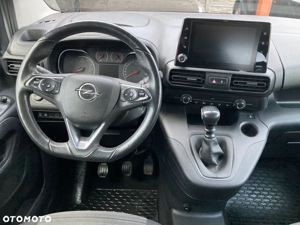 Opel Combo XL 1.2 Turbo Essentia S&S - 6