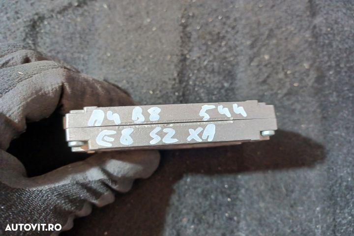 Amplificator antena radio 4H0035456 4H0035456 Audi A4 B8/8K [2007 - 2 - 4