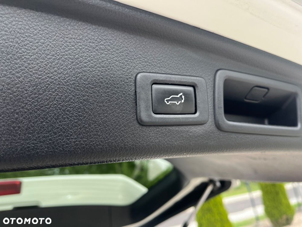 Subaru Forester 2.0XT Platinum Lineartronic EU6 - 19