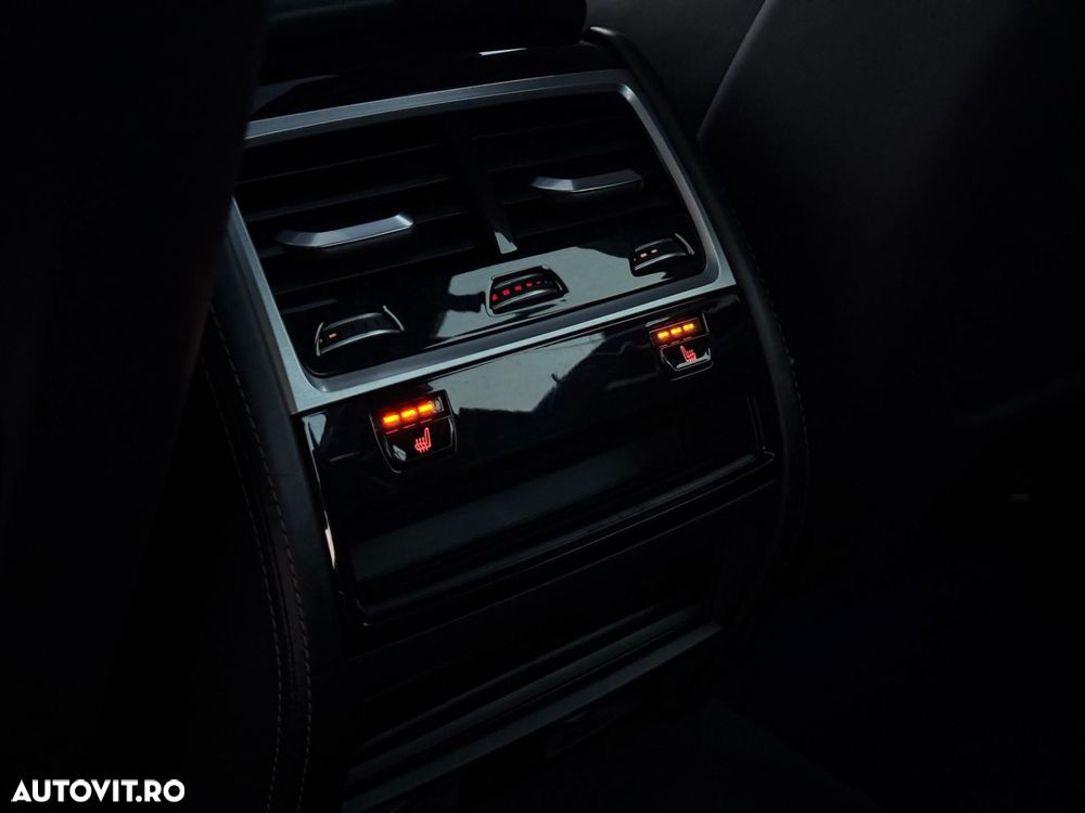 BMW Seria 7 740e iPerformance - 30