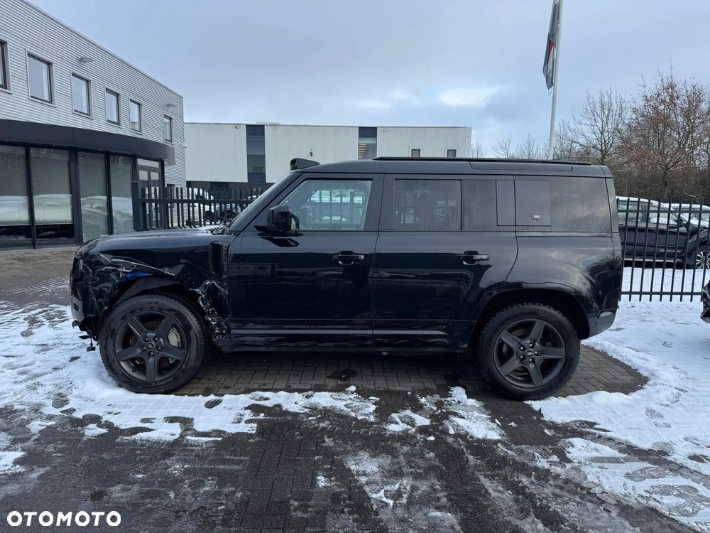 Land Rover Defender - 4