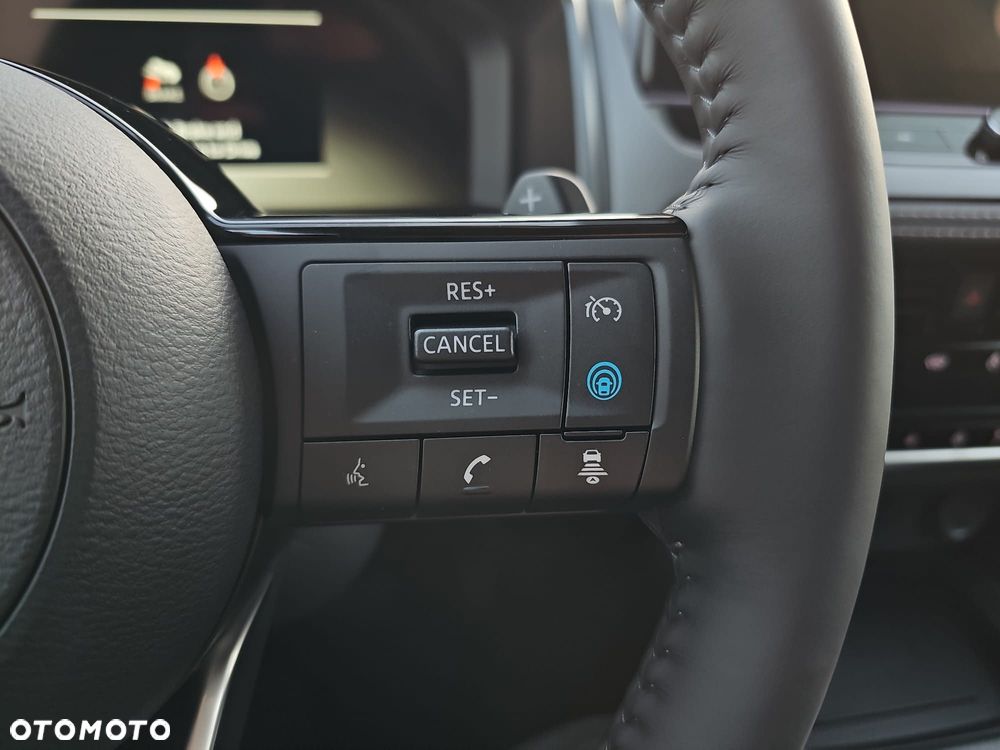 Nissan Qashqai 1.3 DIG-T MHEV N-Connecta Xtronic - 11