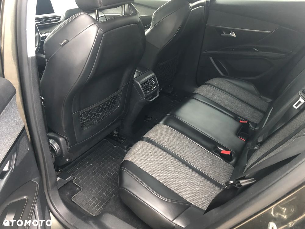 Peugeot 3008 BlueHDi 130 Stop & Start EAT8 Allure - 9
