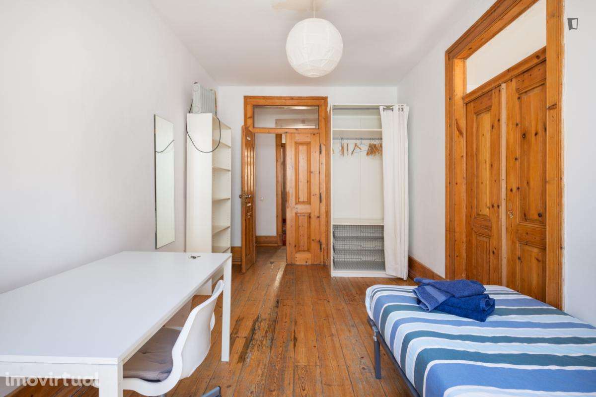 Quarto - localizado em Santa Apolónia Lisbon - Grande imagem: 2/23
