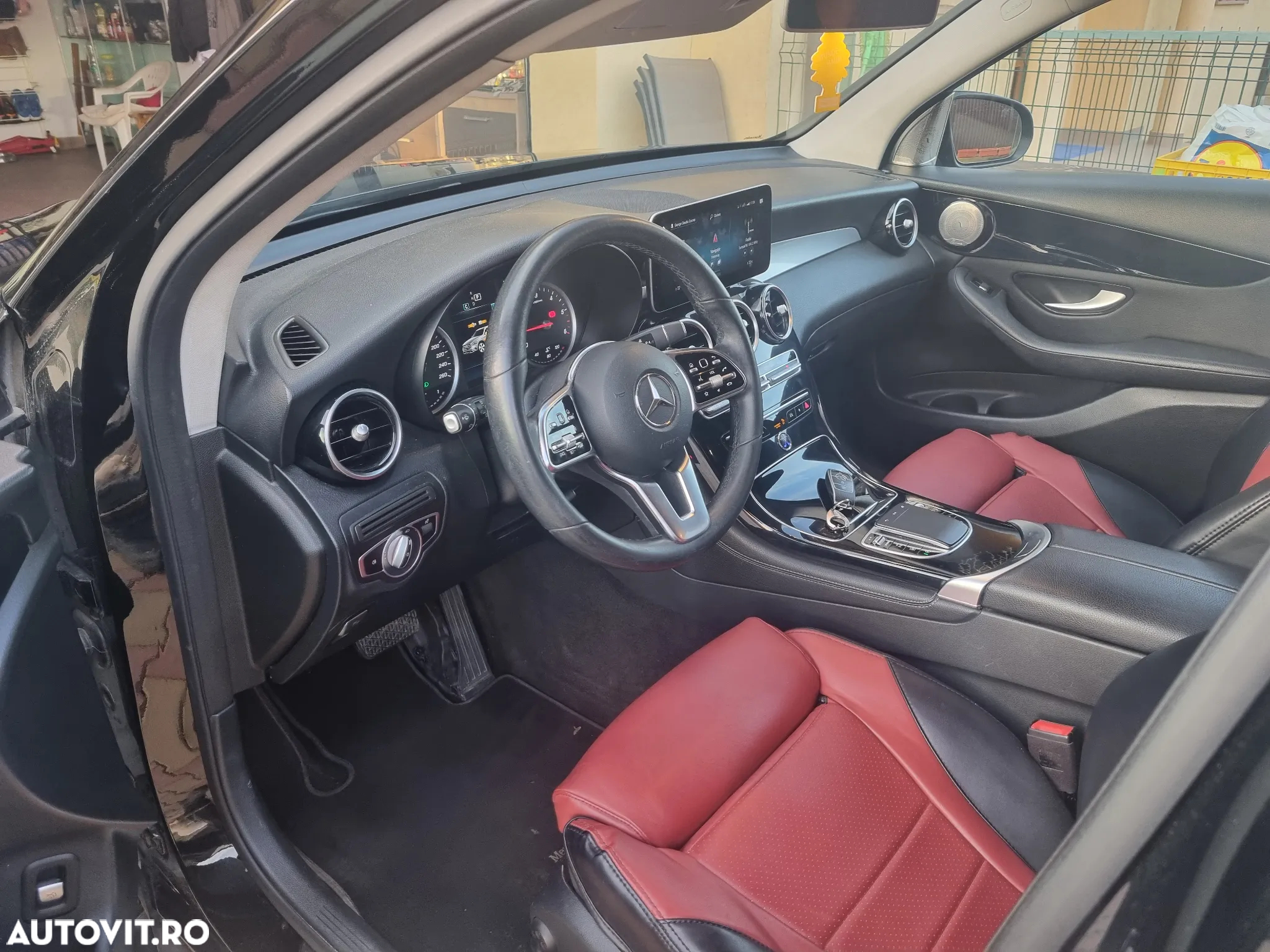 Mercedes-Benz GLC 300 d 4Matic 9G-TRONIC - 10