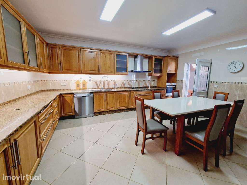 Magnífica Moradia Isolada com 4 Suites em Tavira - Grande imagem: 2/60