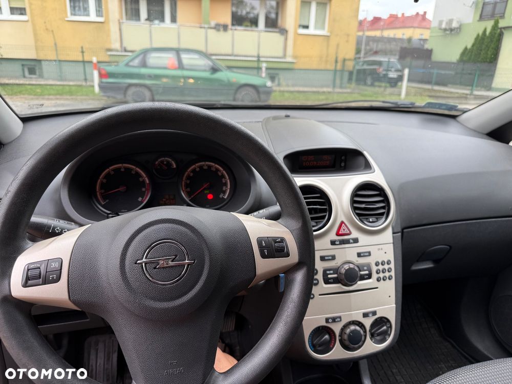 Opel Corsa - 8