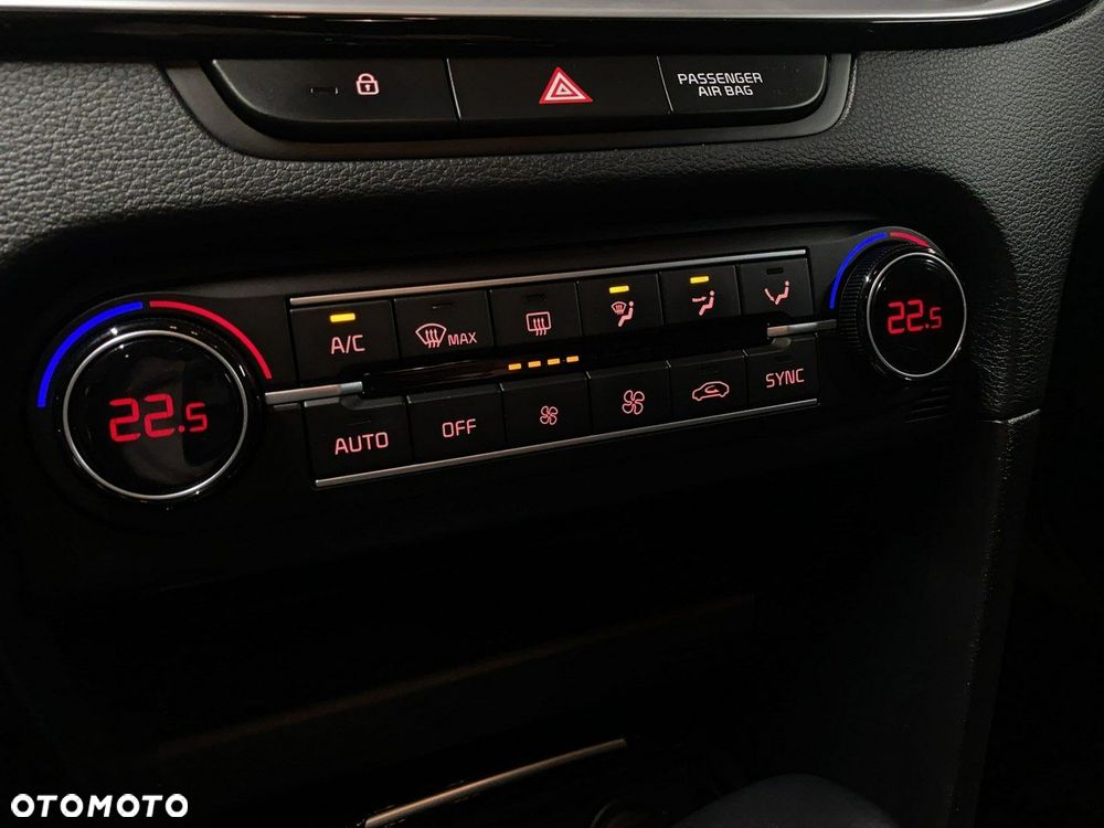 Kia XCeed - 34