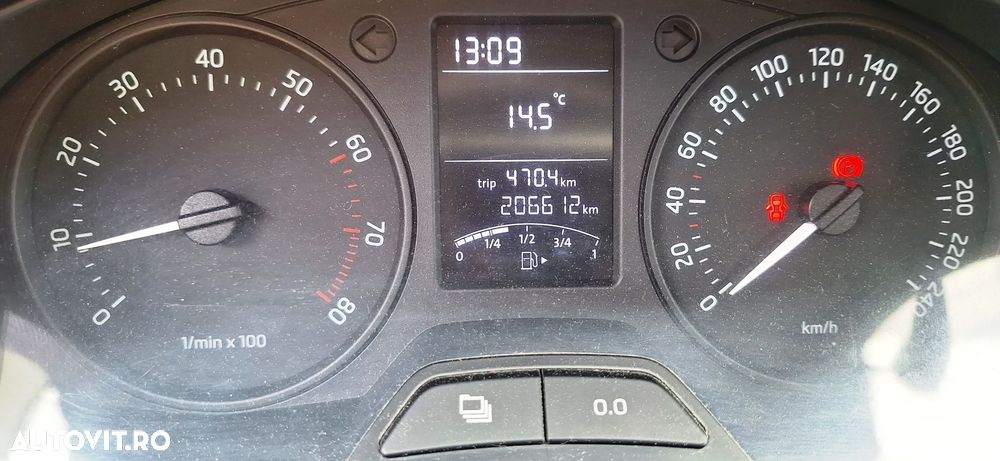 Skoda RAPID 1.2 MPI Active - 10