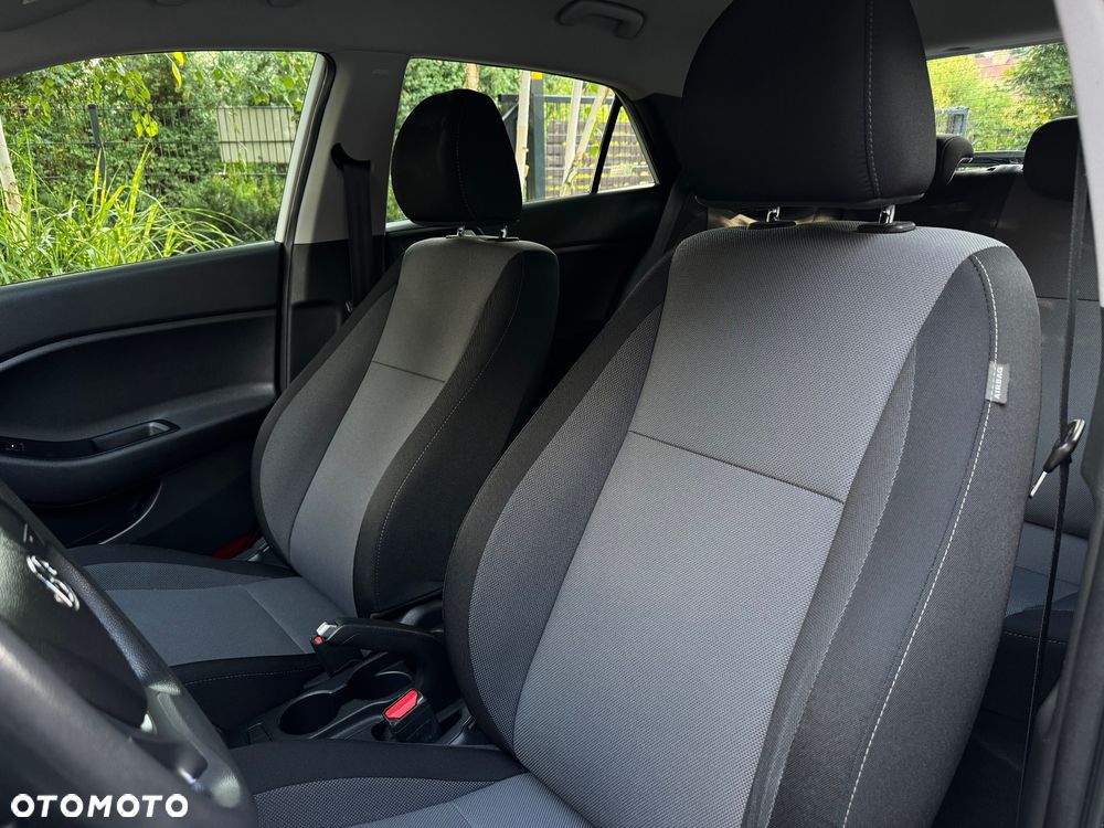 Hyundai i20 1.2 BlueDrive Classic + - 5