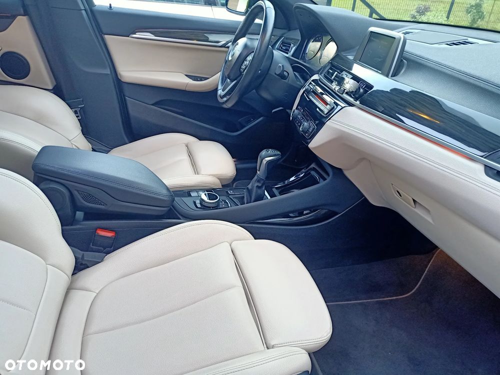 BMW X2 sDrive20i - 15
