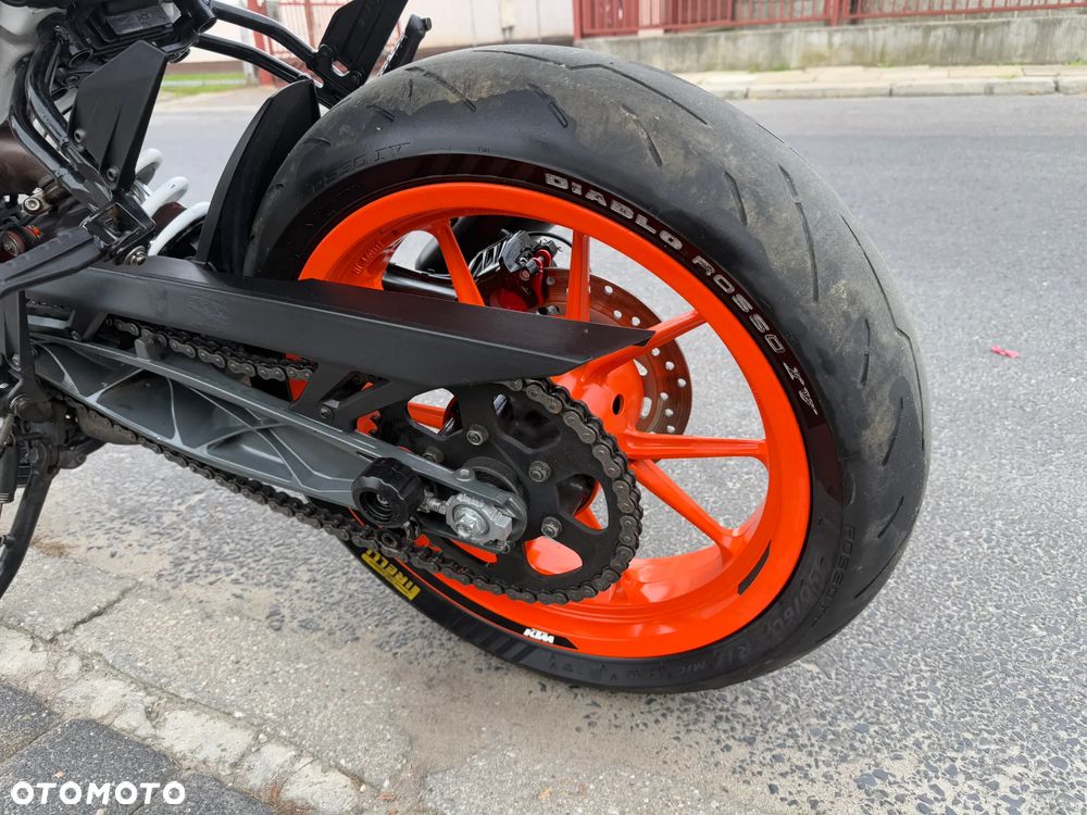KTM Duke 390 - 18