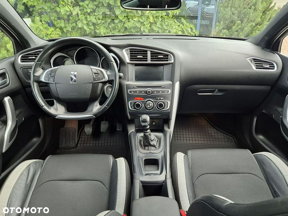 Citroën DS4 e-HDi 115 Urban Show - 5