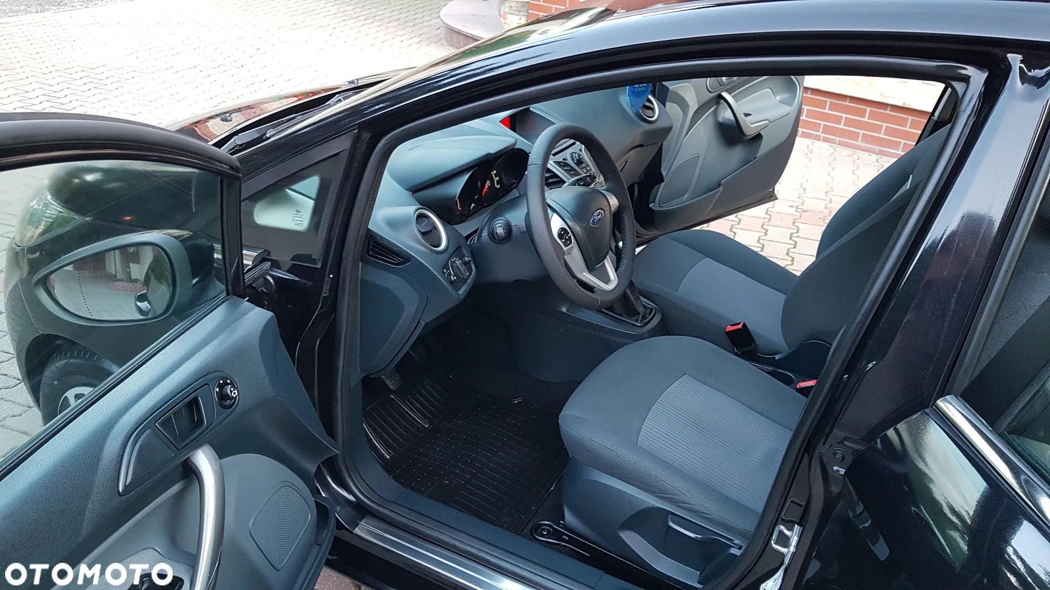 Ford Fiesta - 6