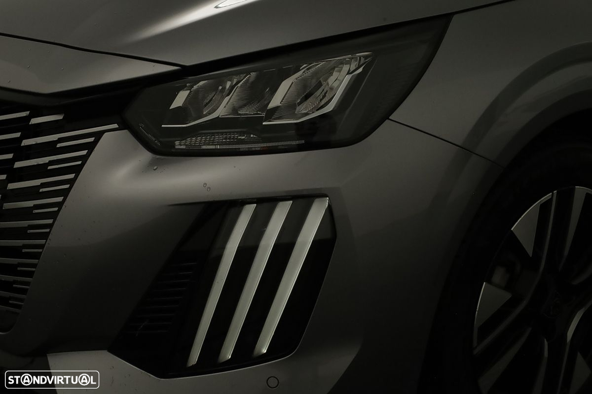 Peugeot 208 1.2 PureTech Allure - 6