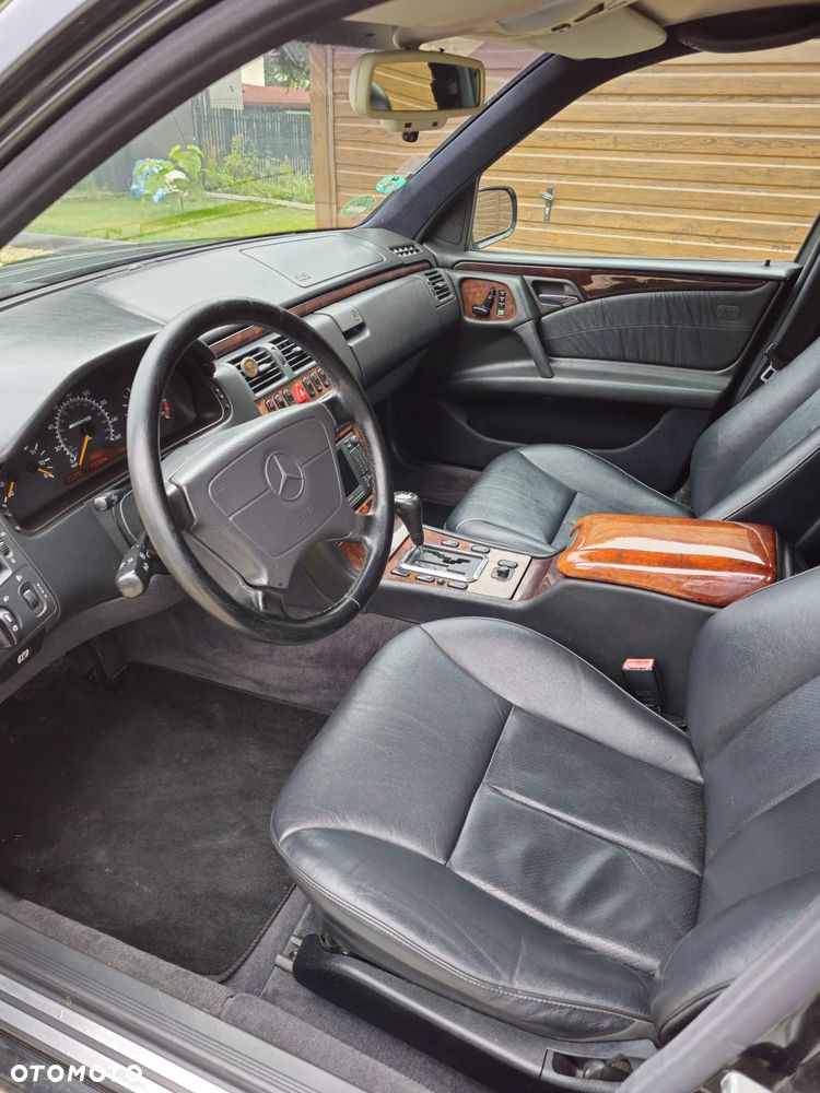 Mercedes-Benz Klasa E 420 T Avantgarde - 9