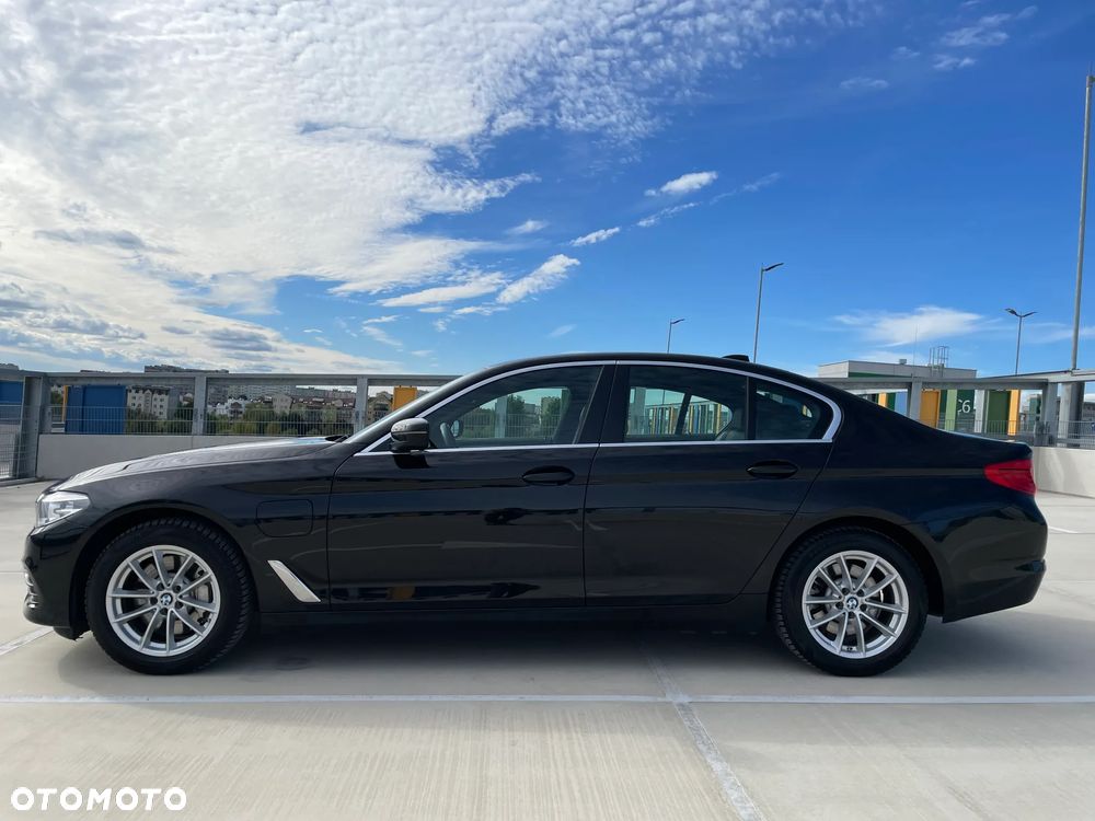 BMW Seria 5 530e Luxury Line sport - 12