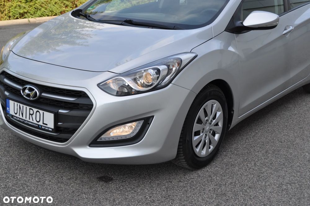 Hyundai i30 blue 1.4 Trend - 34