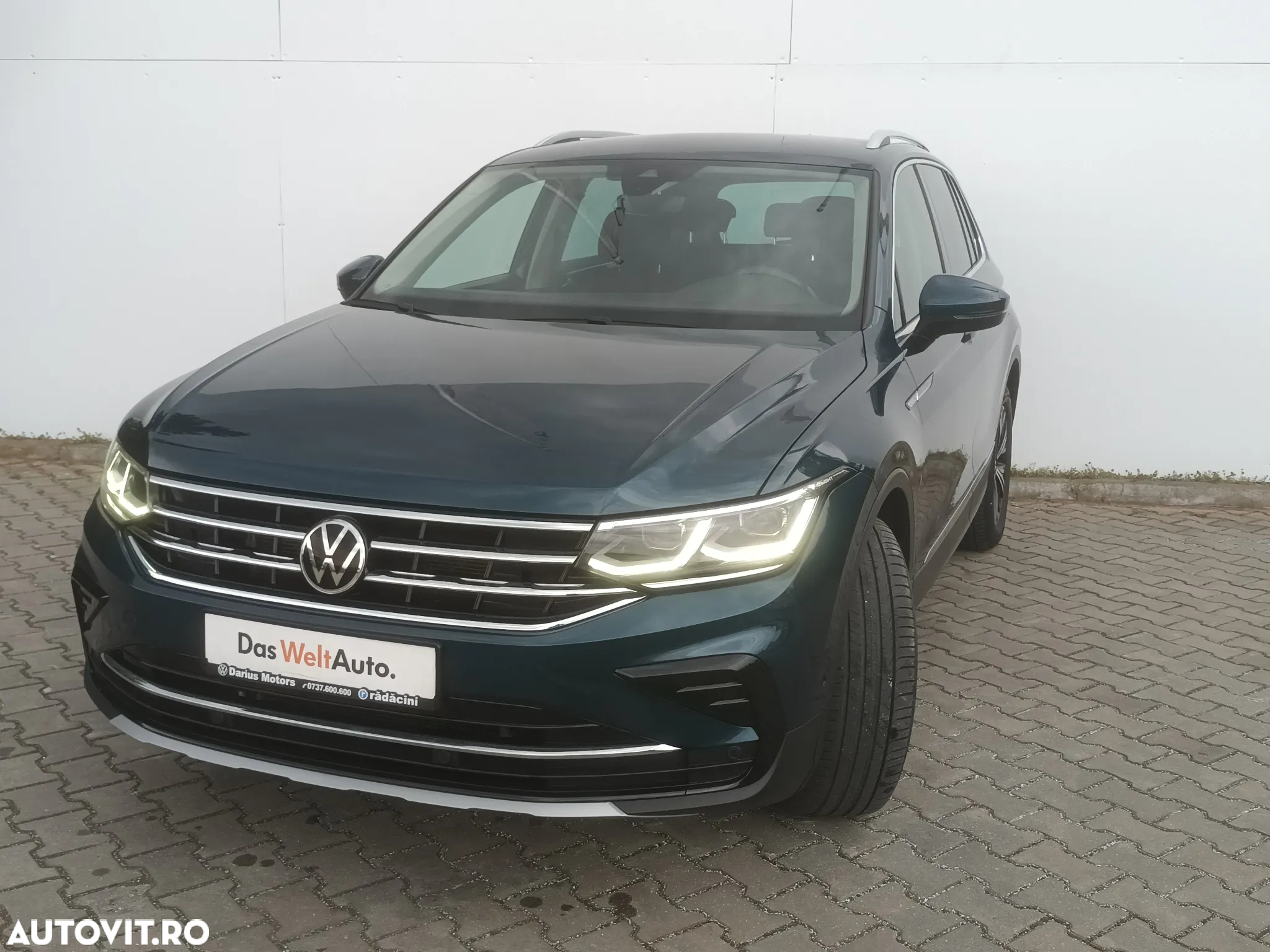 Volkswagen Tiguan 2.0 TDI DSG Elegance - 2