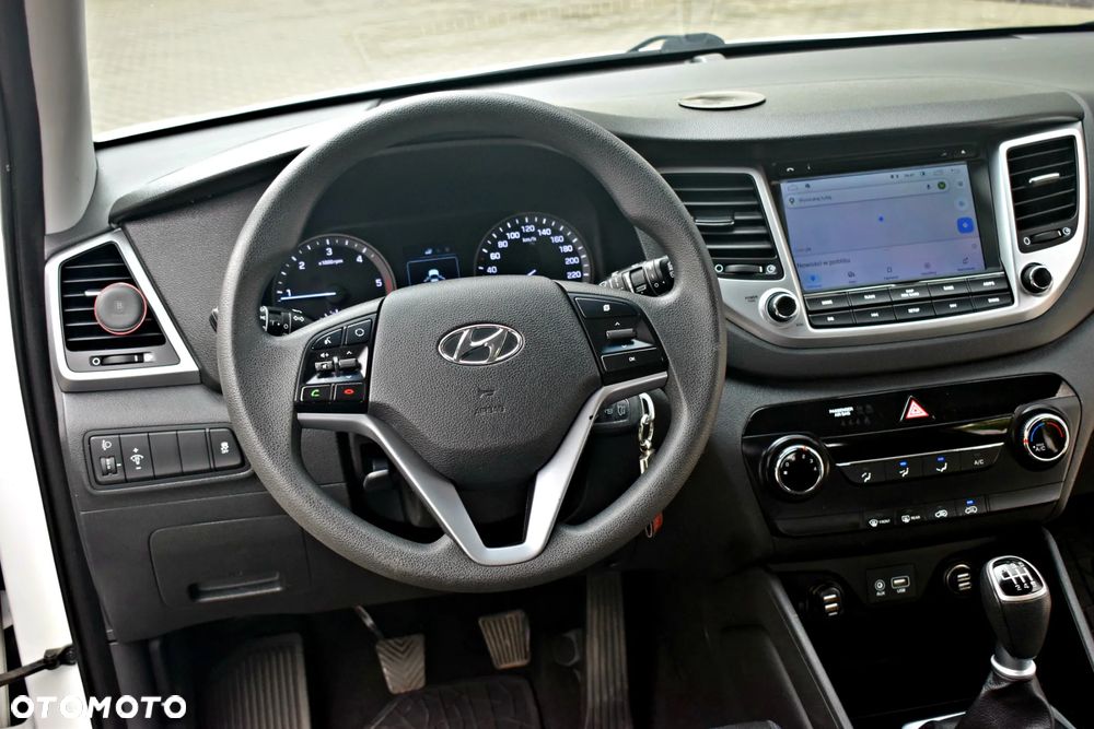 Hyundai Tucson blue 1.7 CRDi 2WD Trend - 31