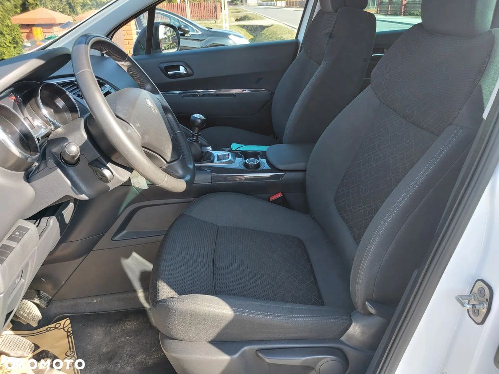 Peugeot 3008 HDi 150 Active - 12