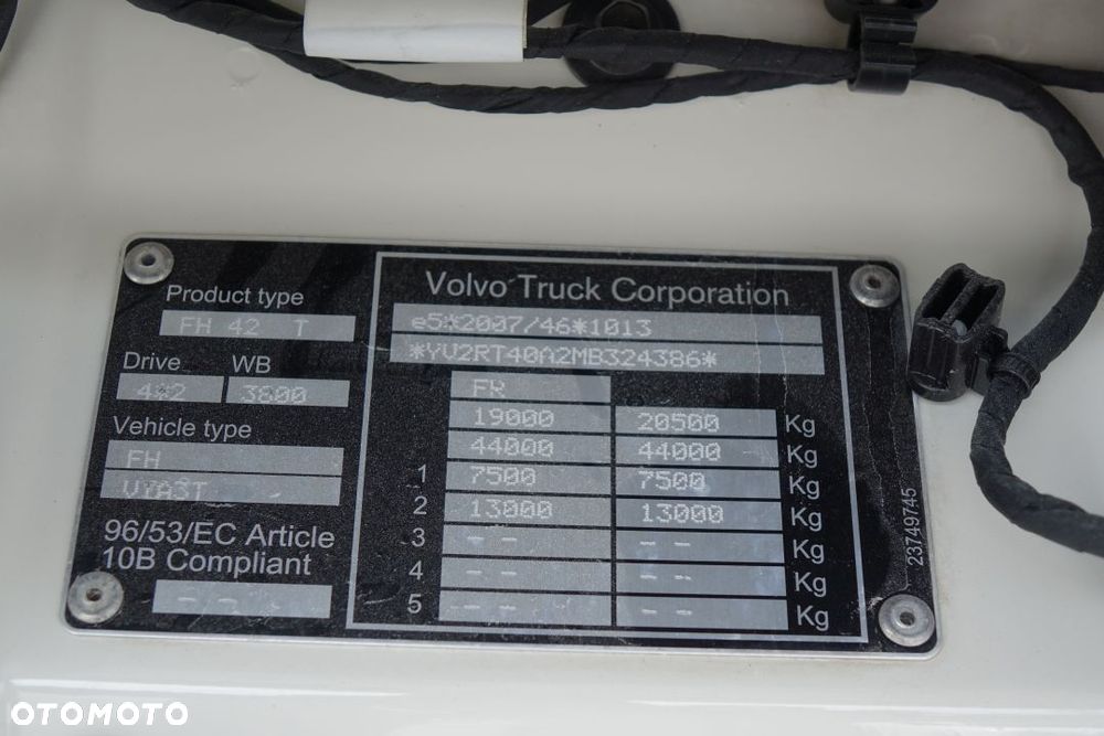 Volvo FH 500 GLOBETROTTER / EURO 6 / STANDARD / AUTOMAT / KLIMATYZACJA POSTOJOWA / LODÓWKA - 29