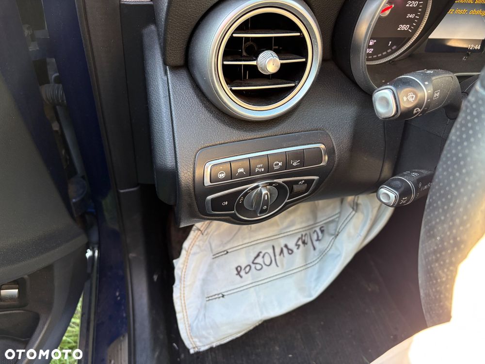 Mercedes-Benz Klasa C 300 9G-TRONIC Exclusive - 10