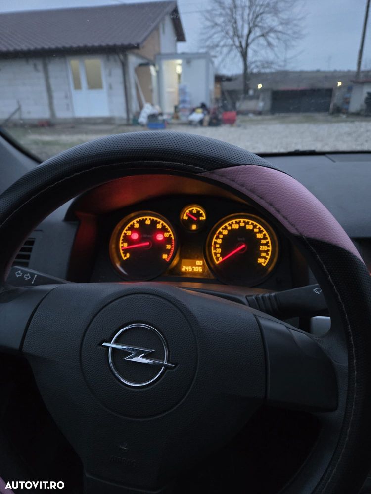Opel Astra 1.4i 16V Club - 14