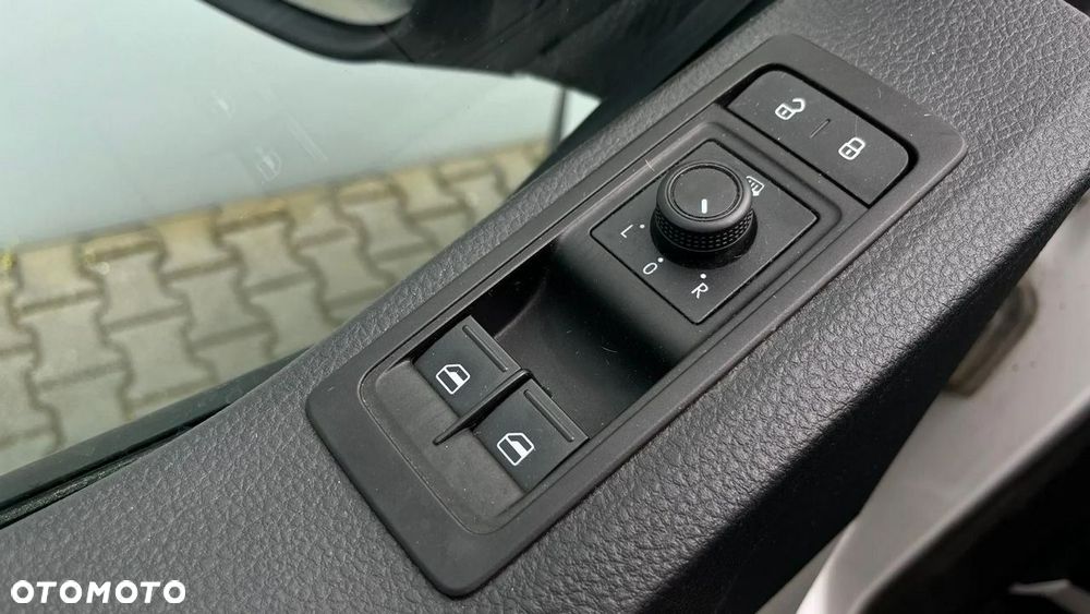 Volkswagen Transporter - 37