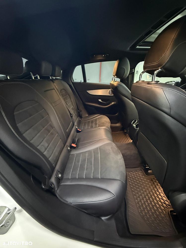 Mercedes-Benz GLC 200 4MATIC 9G-TRONIC AMG Line - 17