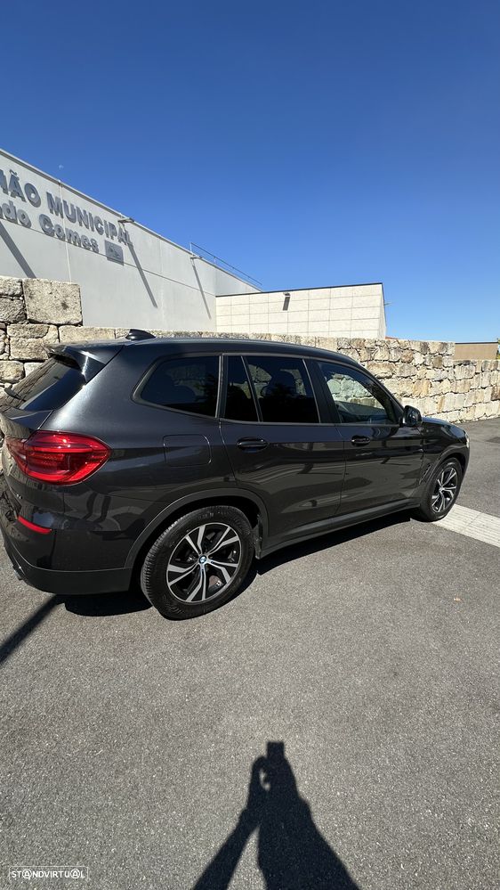 BMW X3 18 d sDrive Ed. L.Style Auto - 3