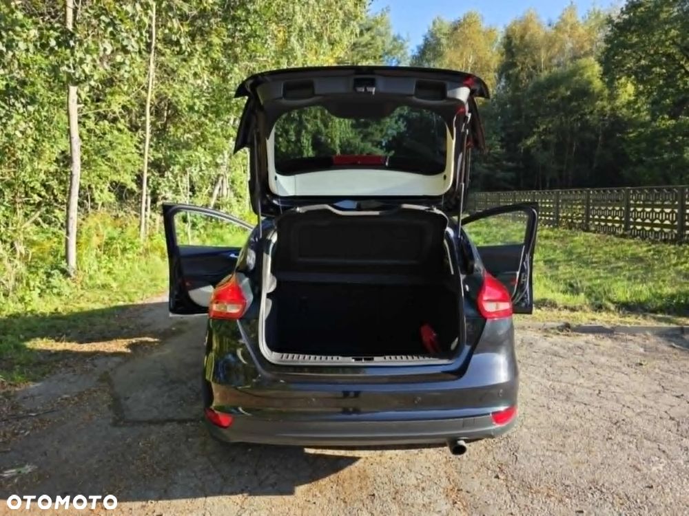 Ford Focus 1.5 EcoBoost Titanium ASS - 12