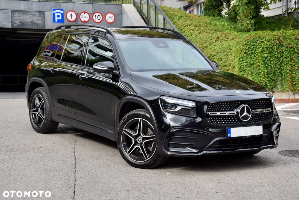 Mercedes-Benz GLB 200 d 4-Matic AMG Line 8G-DCT - 4