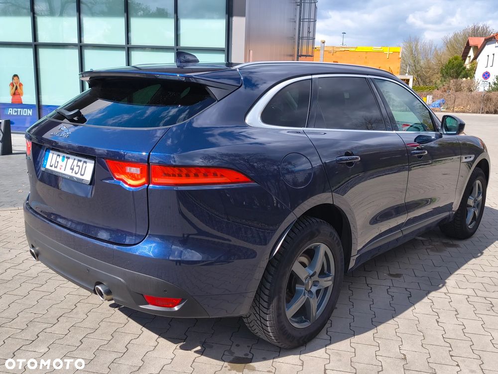 Jaguar F-Pace - 30