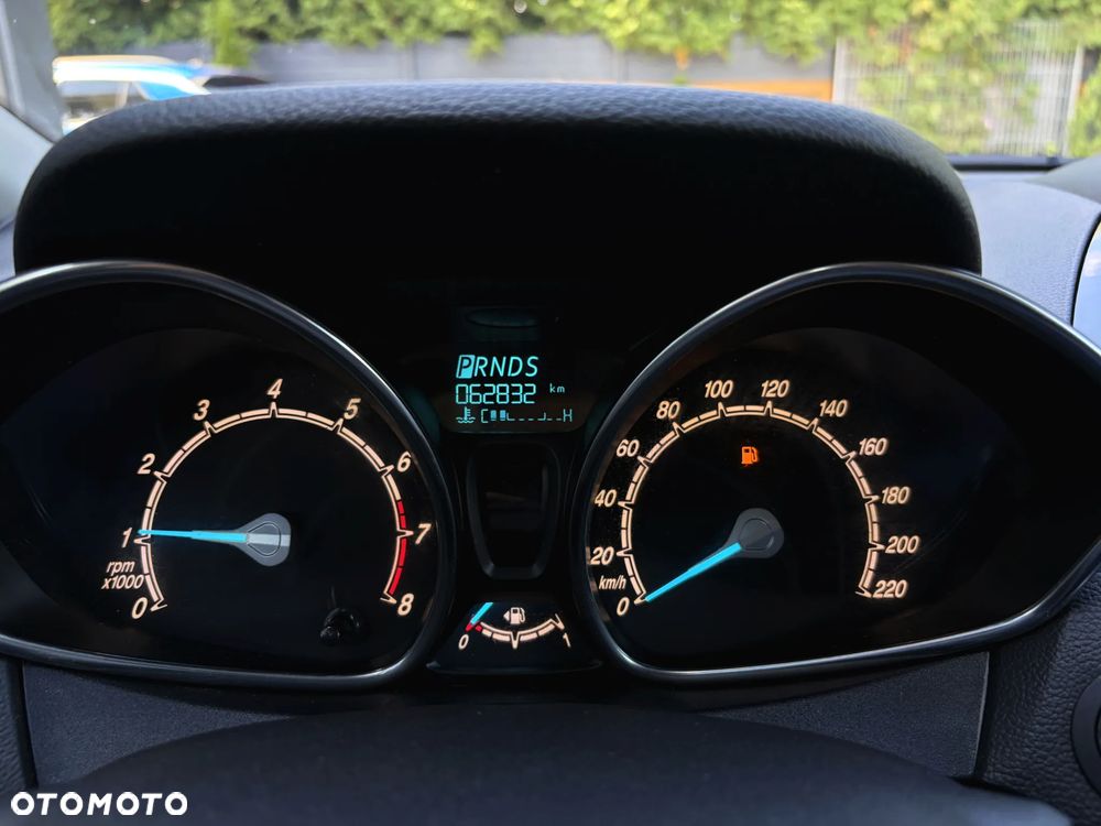 Ford B-MAX 1.6 Titanium - 21