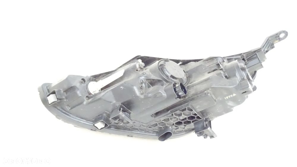HYUNDAI I30 III 17r - lampa przednia prawa - 11