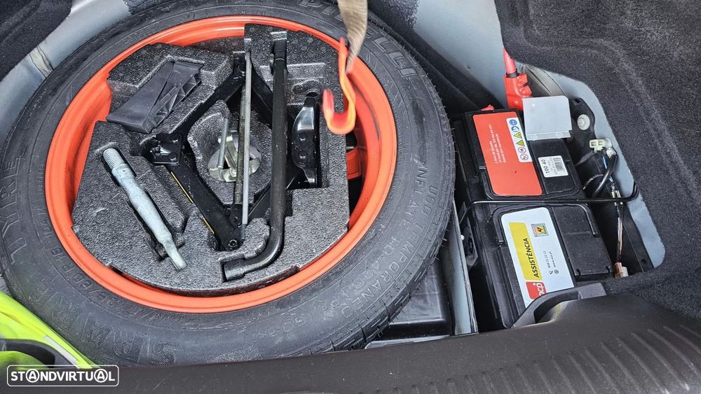 Jaguar XF 2.7 D V6 Premium Luxury - 13